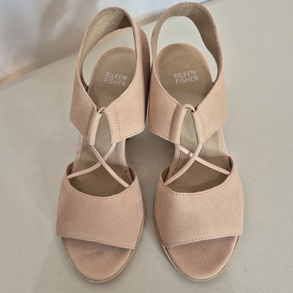 Eileen Fisher Doe Heeled Sandal  - Size 7 - Picture 7 of 12
